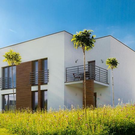 Trzy Male Drzewka Apartman Wielka Wies  Kültér fotó