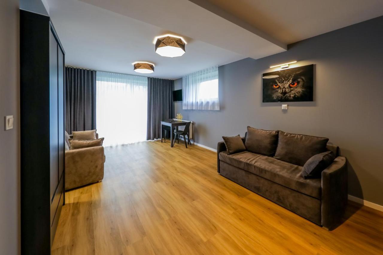 Trzy Male Drzewka Apartman Wielka Wies  Kültér fotó
