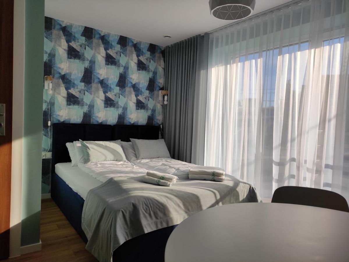 Trzy Male Drzewka Apartman Wielka Wies  Kültér fotó