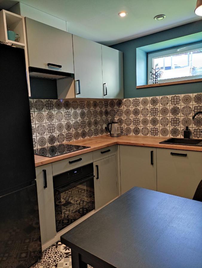Trzy Male Drzewka Apartman Wielka Wies  Kültér fotó