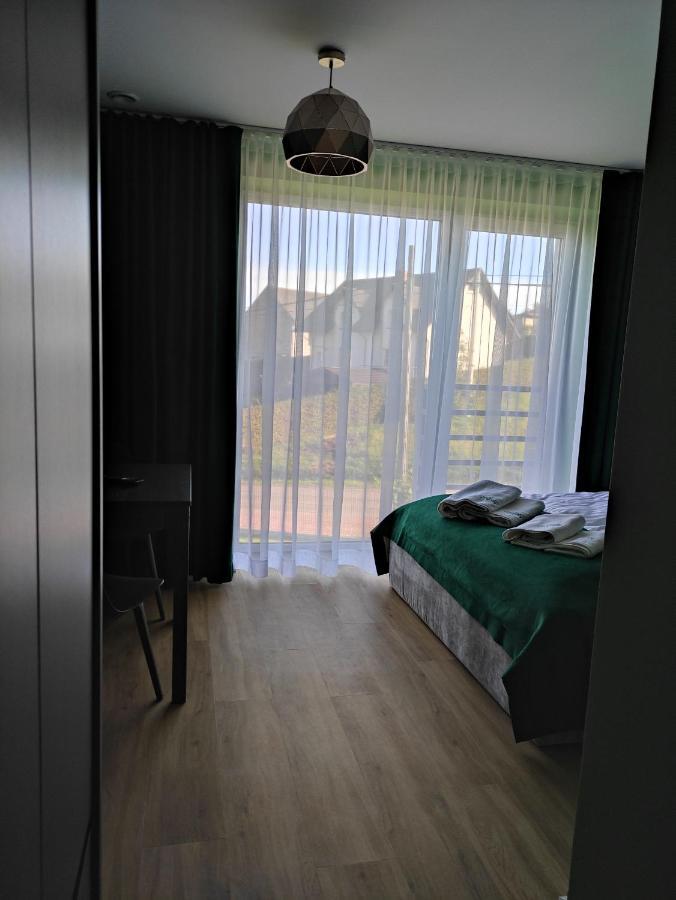 Trzy Male Drzewka Apartman Wielka Wies  Kültér fotó